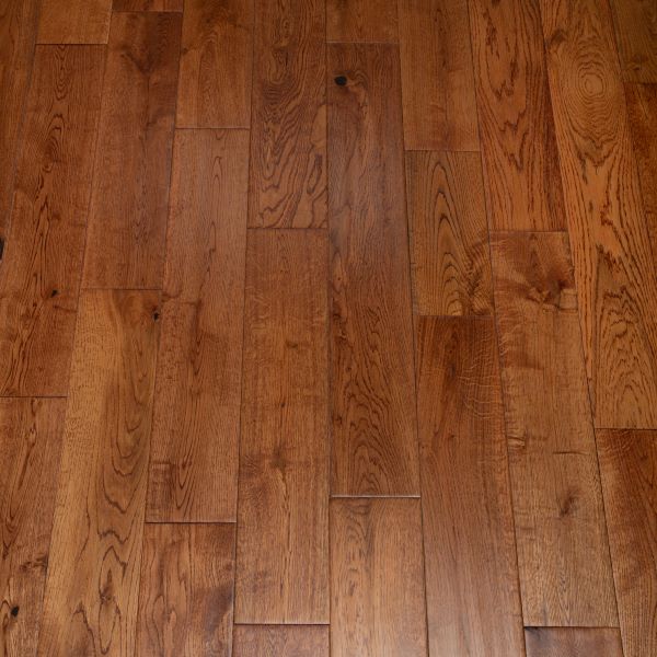 125mm x 18mm x random lengths Golden Handscraped Oak Lacquered Rustic Grade Solid Wood Flooring 